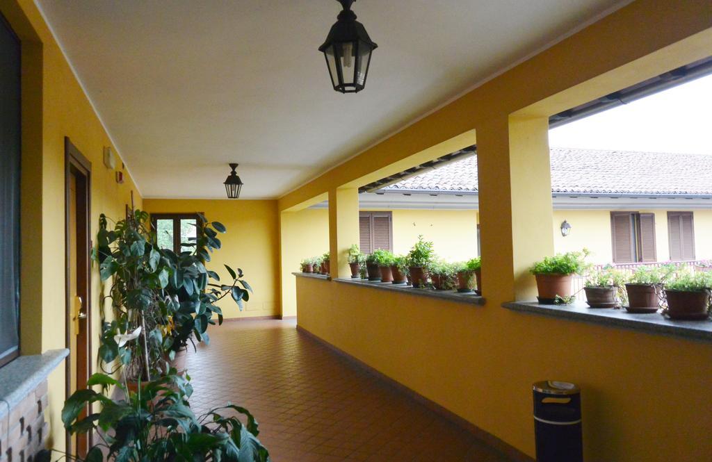 Hotel Ristorante Italia Certosa di Pavia Bagian luar foto